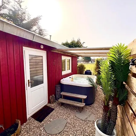 Charming Scandinavian Eco House With Private Garden And Jacuzzi Between Amsterdam Haarlem And Schiphol Airport 別荘 *
