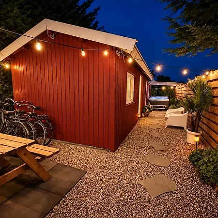 Charming Scandinavian Eco House With Private Garden&jacuzzi Between Amsterdam Haarlem&schiphol Airport *