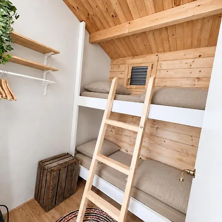 Vakantiehuis Charming Scandinavian Eco House With Private Garden&jacuzzi Between Amsterdam Haarlem&schiphol Airport *