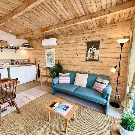 Charming Scandinavian Eco House With Private Garden&jacuzzi Between Amsterdam Haarlem&schiphol Airport Vijfhuizen