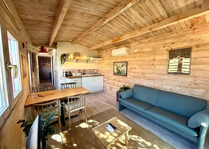 New Charming Scandinavian Eco House With Garden And Jacuzzi *
