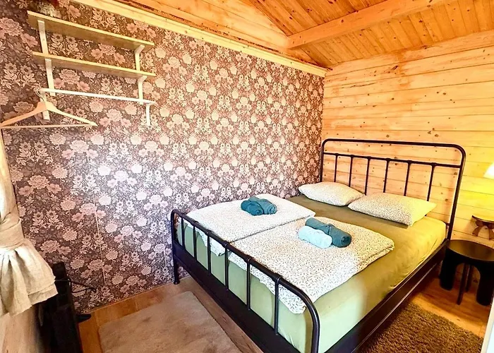 New Charming Scandinavian Eco House With Garden And Jacuzzi 펜션