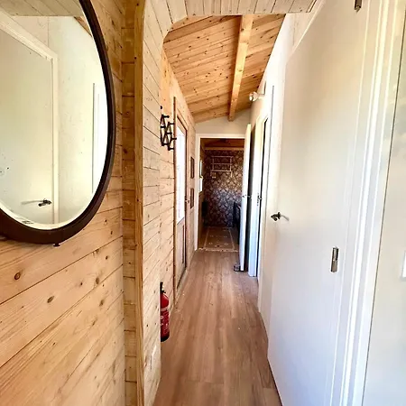 펜션 New Charming Scandinavian Eco House With Garden And Jacuzzi *