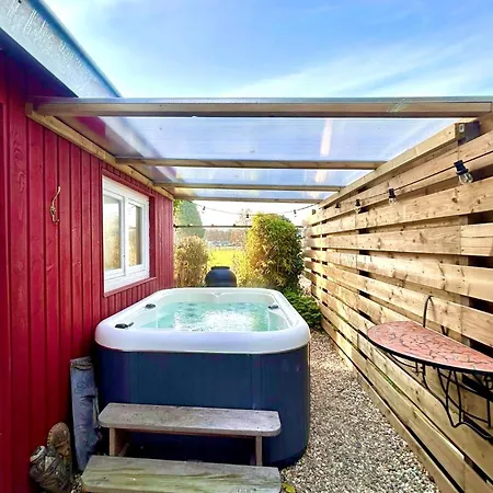 New Charming Scandinavian Eco House With Garden And Jacuzzi 펜션 Vijfhuizen