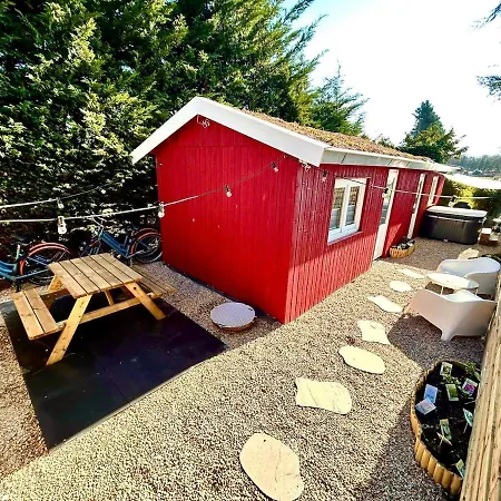 New Charming Scandinavian Eco House With Garden And Jacuzzi Hébergement de vacances