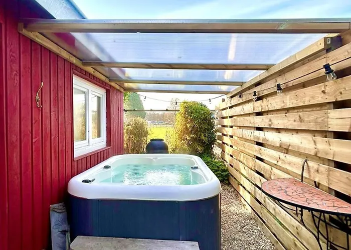 New Charming Scandinavian Eco House With Garden And Jacuzzi Hébergement de vacances Vijfhuizen