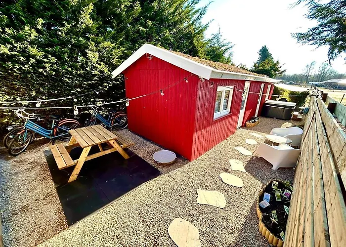 New Charming Scandinavian Eco House With Garden And Jacuzzi Hébergement de vacances